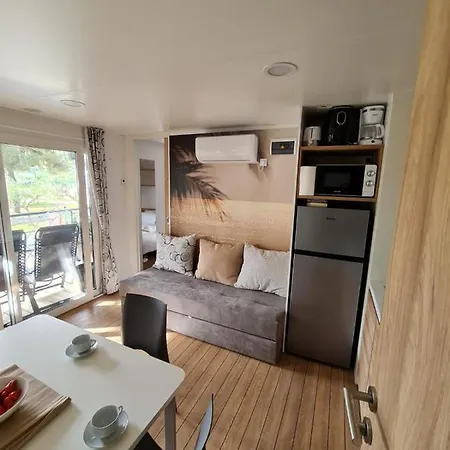 Camping Mobile Dream , Camp Porton Biondi- *